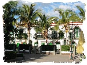 Harbourside apartments in Puerto Mogan